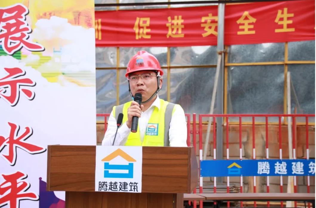 先鋒人物|實干為先，當好“突圍”帶頭人